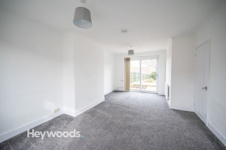 3 bed semi-detached house to rent in Whitfield Avenue, Westlands, Newcastle-under-Lyme ST5 - Photo 3