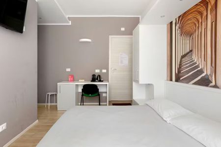 Largo Caduti del Lavoro, Bologna, Emilia-Romagna 40122 - Photo 2