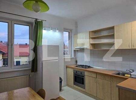 Apartament renovat 2 camere, 70 mp, decomandat, zona Centrala - Photo 3