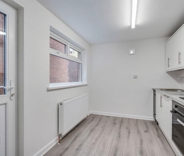 17 Brookland Street, Belfast, BT9 7FZ - Photo 6
