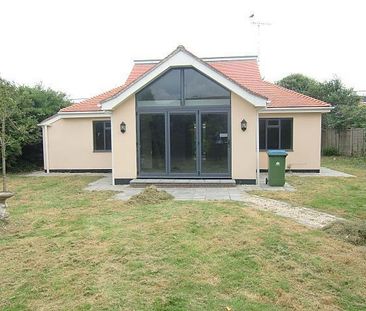 Seafield Road Rustington West Sussex - Photo 2