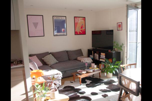 2 Bed Flat, Wiltshire Row, N1 - Photo 1
