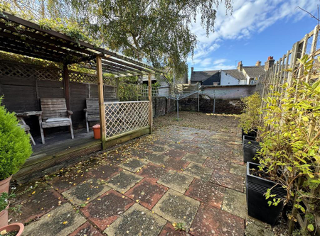 Studio to rent - Photo 5