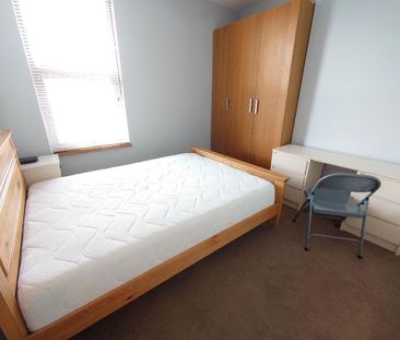 5 bedroom terraced house to rent - Photo 5