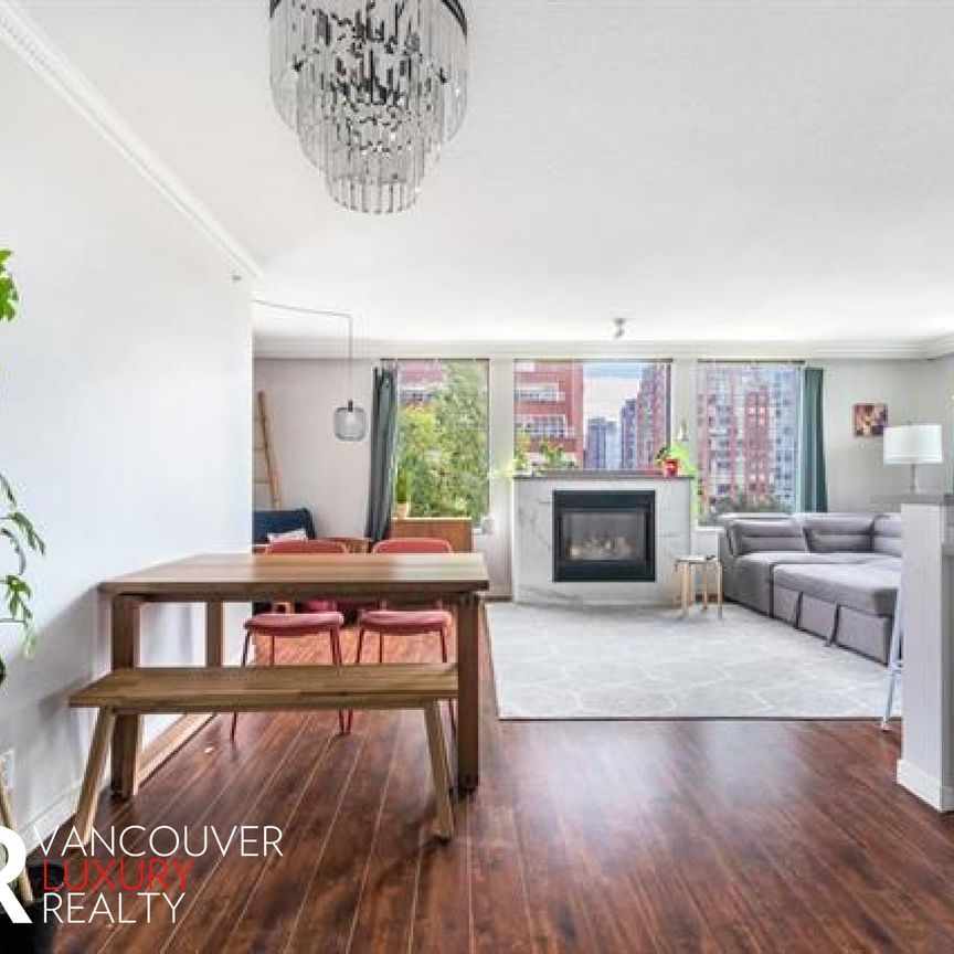 Condo in Downtown Vancouver, BC - Photo 1