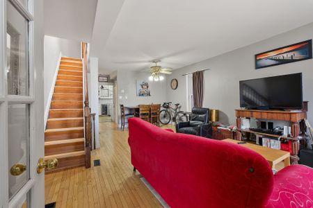 For Lease - 10 Lower Charlotte Street, Lower Town - Sandy Hill, Ontario - Photo 2