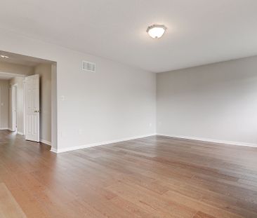 For Lease - 51 Raffia Avenue, Richmond Hill, Ontario - Photo 4