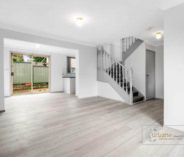 Spacious Home + Short walk to Station + Ready to Move in! - Photo 1