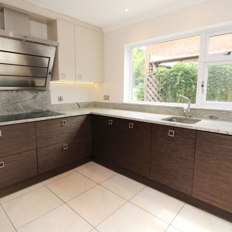 Cotes Avenue, Lower Parkstone, Poole - Photo 1