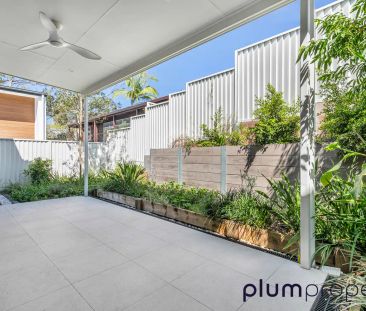 “Modern Townhouse Offering Lifestyle and Convenience In Prime Locat... - Photo 4
