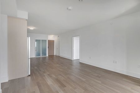For Lease - 585 Bloor Street Unit# 4118, Toronto, Ontario - Photo 2