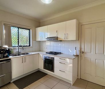 Prime Location - Photo 2