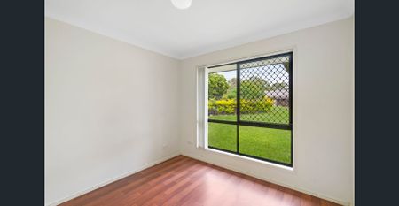 Spacious Family Home on Expansive 1,700m² Block - Photo 2