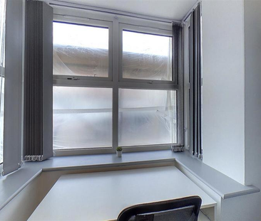 6 bedroom house to rent - Photo 1