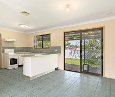 7 Banyan Street, Crestmead QLD 4132 - House For Rent | Domain - Photo 2
