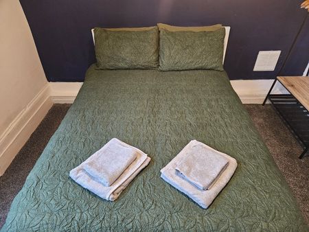 1 Bed Flat, Canham Road, SE25 - Photo 5