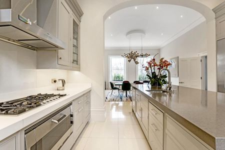 6 bedroom townhouse to rent - Photo 5