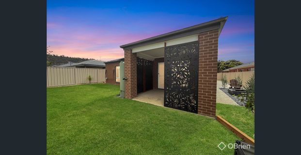 Spacious Family Home in a Convenient Location - Photo 1