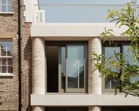 A stylish St John’s Wood apartment with a private balcony and contemporary finishes - Photo 4