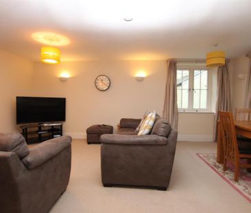 2 bedroom flat to rent - Photo 6