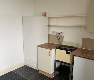 Room in a Shared House, Dover Rd, S11 - Photo 5