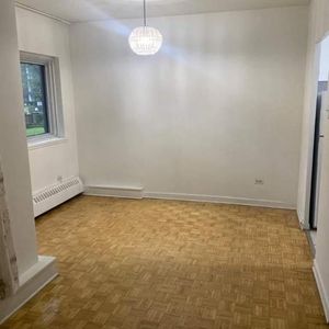 4 et demi spacieux disponible - Photo 2