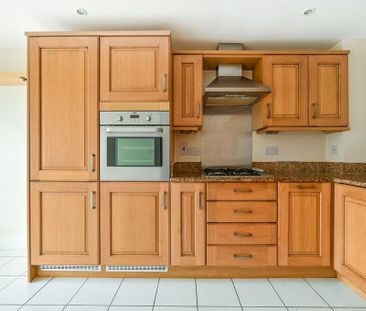 3 bedroom terraced house to rent - Photo 6