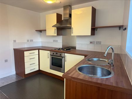 2 bedroom apartment to rent Shot Tower Close, Chester, Cheshire, CH1 - Photo 4