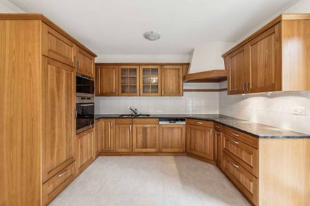 Beautiful semi-detached house with garden - Photo 2