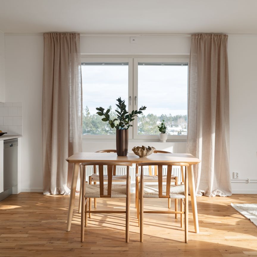 Trollsländevägen, Tumba - Photo 1