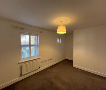 2 bedroom semi-detached house to rent - Photo 5