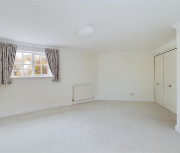 2 bedroom end of terrace house to rent - Photo 4