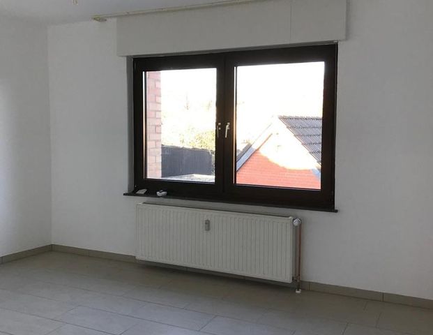 Helle, freundliche 4-Zimmer-Wohnung in zentraler Lage - Foto 1