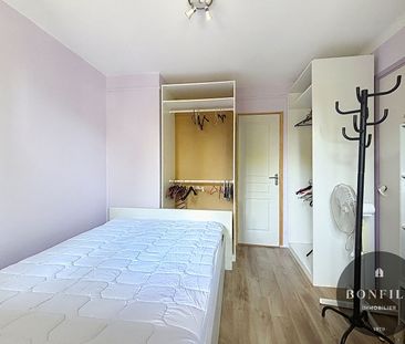 A LOUER AVIGNON (84000) PREMIERE CEINTURE : T2 MEUBLE - ASCENSEUR -... - Photo 1