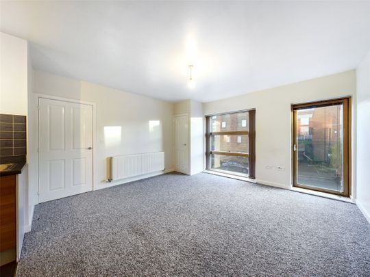 Watermark House, Carrington Point, Watermark Close, Nottingham, Nottinghamshire, NG5 - Photo 1