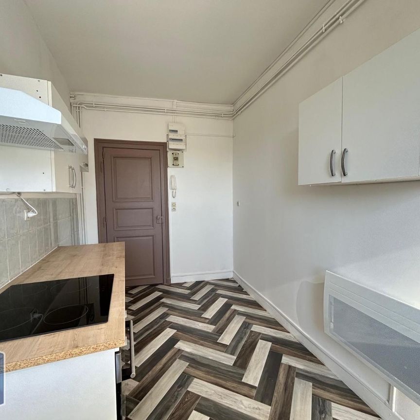 Location Appartement 1 pièce 30m² LONGUYON 54260 - Photo 1