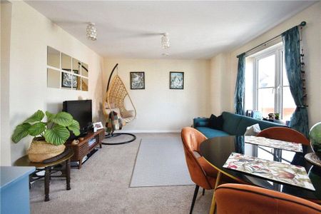 2 bedroom apartment to rent - Photo 5