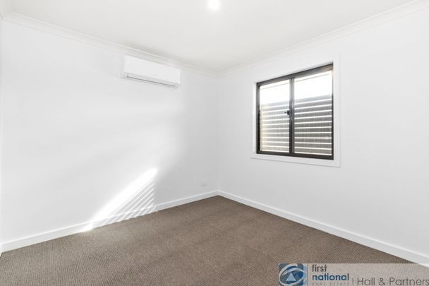 2/6 Thomas Street, 3810, Pakenham Vic - Photo 1