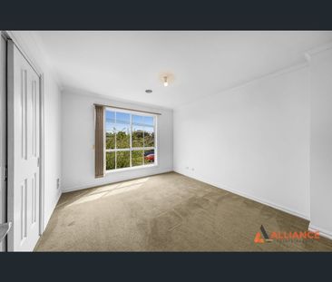 1/27 Northern Crescent, Craigieburn, Vic 3064 - Photo 1