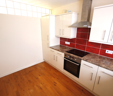 Thornbury, Bristol, Gloucestershire, BS35 2JT - Photo 1