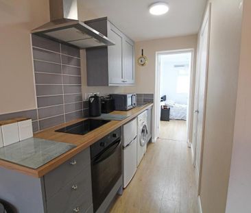 1 bedroom flat to rent - Photo 5