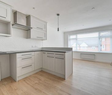 2 bedroom maisonette to rent - Photo 3