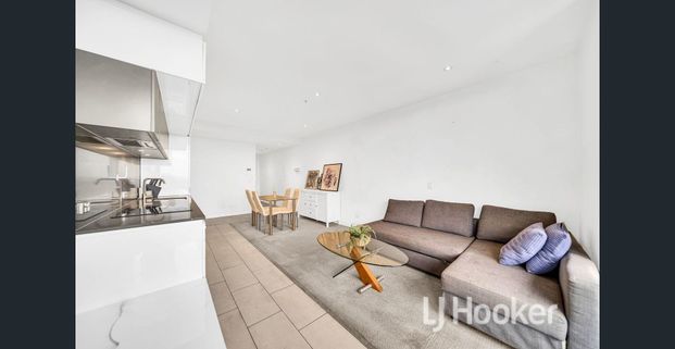 Furnished Apartment With Stunning View! SQ apartment for lease - Photo 1