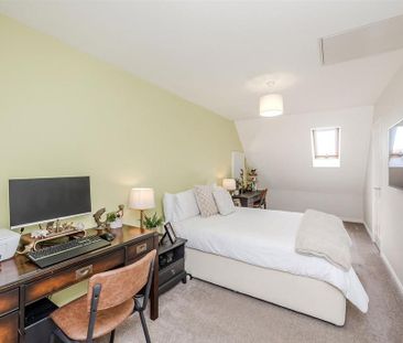 3 bedroom terraced house to rent - Photo 3