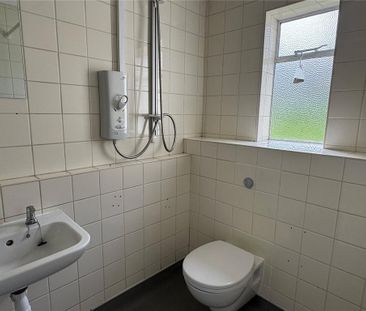 3 bedroom detached house to rent - Photo 5