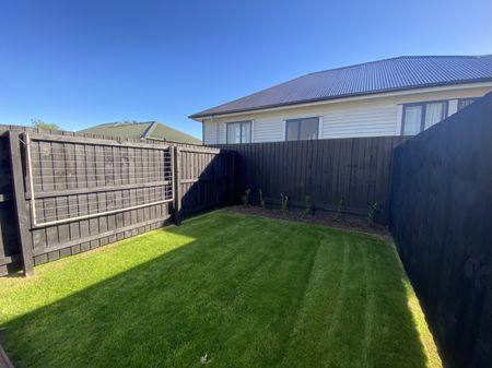 13/101 Mackworth Street, Woolston - Photo 2