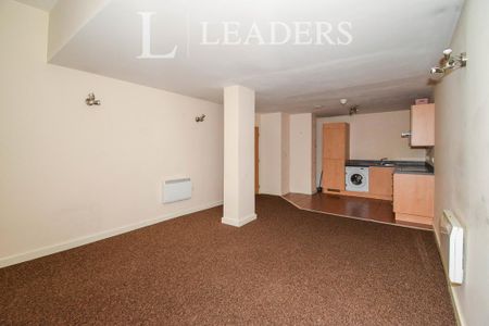 2 bedroom flat to rent - Photo 4