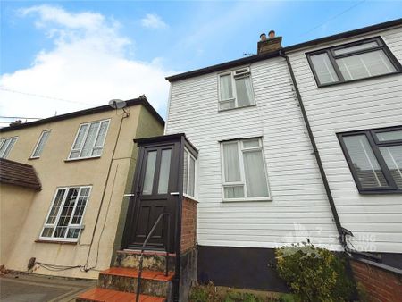 2 bedroom semi-detached house to rent - Photo 5