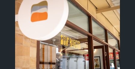 As New Luxury Apartment - Photo 5