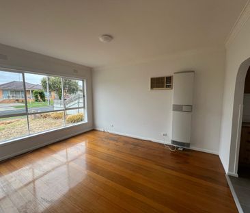 Family home in the heart of Bell Park - Photo 1